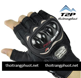 Găng tay pro biker cụt ngón với thiết kế thể thao, được sản xuất từ chất liệu plastic và da, phù hợp với điều kiện khí hậu tại Việt Nam .